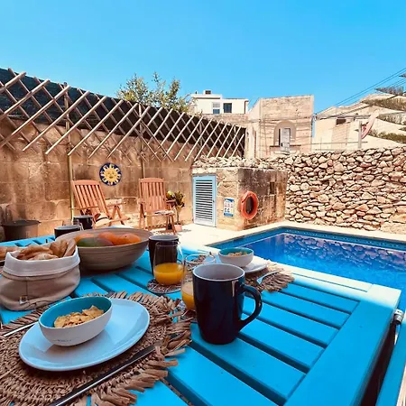 Casa de Férias Charming With Pool