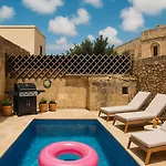 Holiday home Charming With Pool *