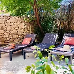 Charming With Pool Hébergement de vacances *