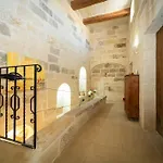 Hébergement de vacances Charming With Pool