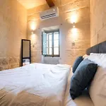 Charming With Pool Holiday home *