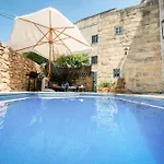 Hébergement de vacances Charming With Pool Sannat