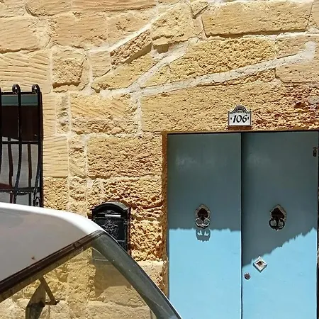 Holiday home Charming With Pool Sannat