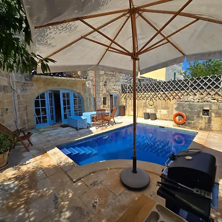 Charming With Pool * Sannat