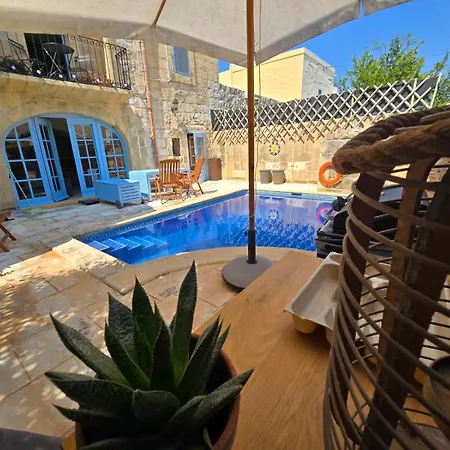 Holiday home Charming With Pool Sannat