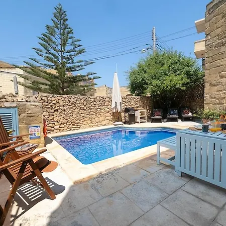 Charming With Pool * Sannat