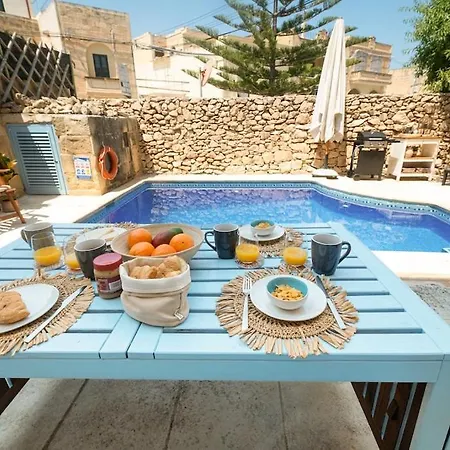 Holiday home Charming With Pool Sannat