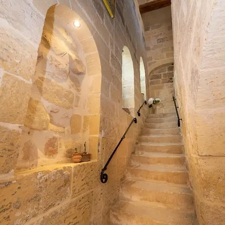 Charming With Pool Holiday home Sannat
