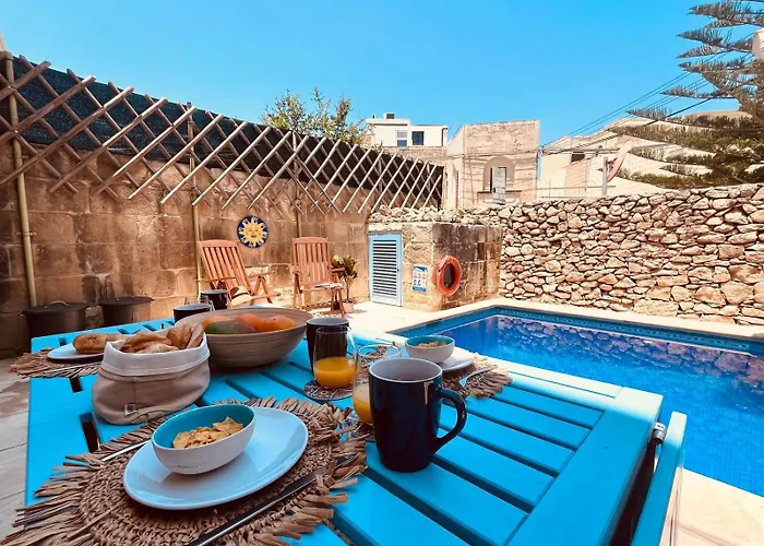 Casa vacanze Charming With Pool