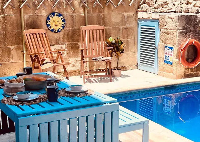 Charming With Pool * Sannat