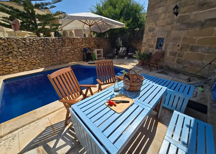 Charming With Pool * Sannat