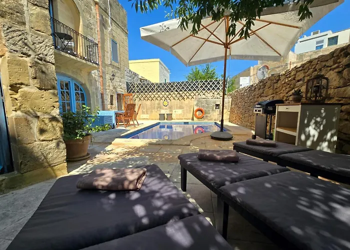Charming With Pool Casa vacanze Sannat