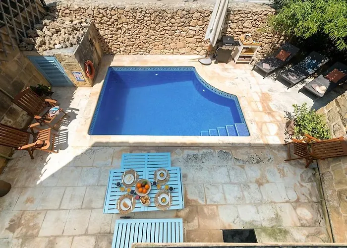Casa vacanze Charming With Pool