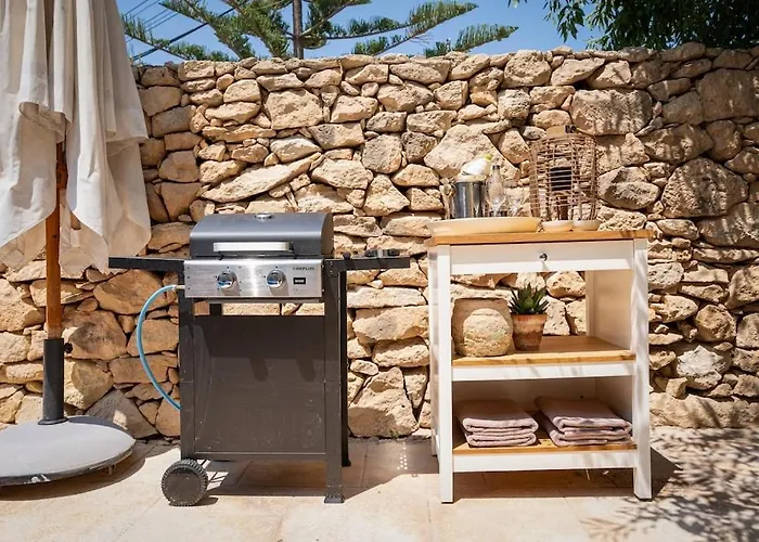 Charming With Pool Casa vacanze Sannat