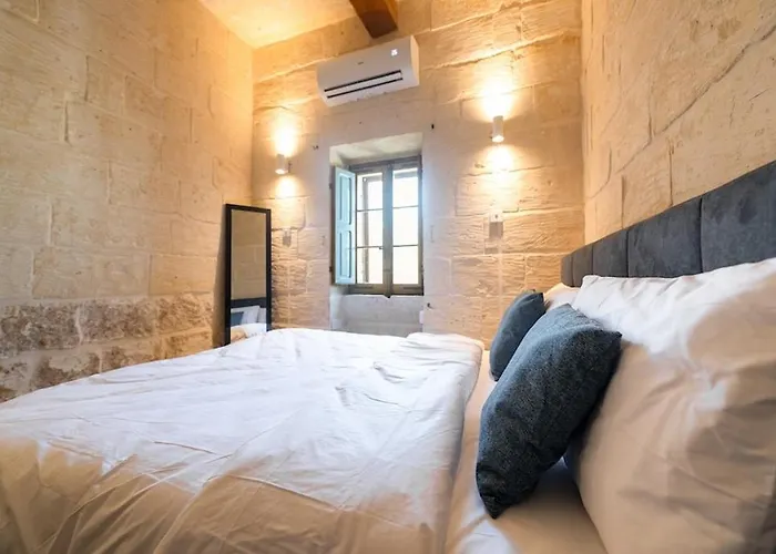 Charming With Pool Casa vacanze *